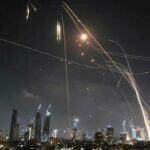rudal Iran terus menggempur Kota Tel Aviv Israel